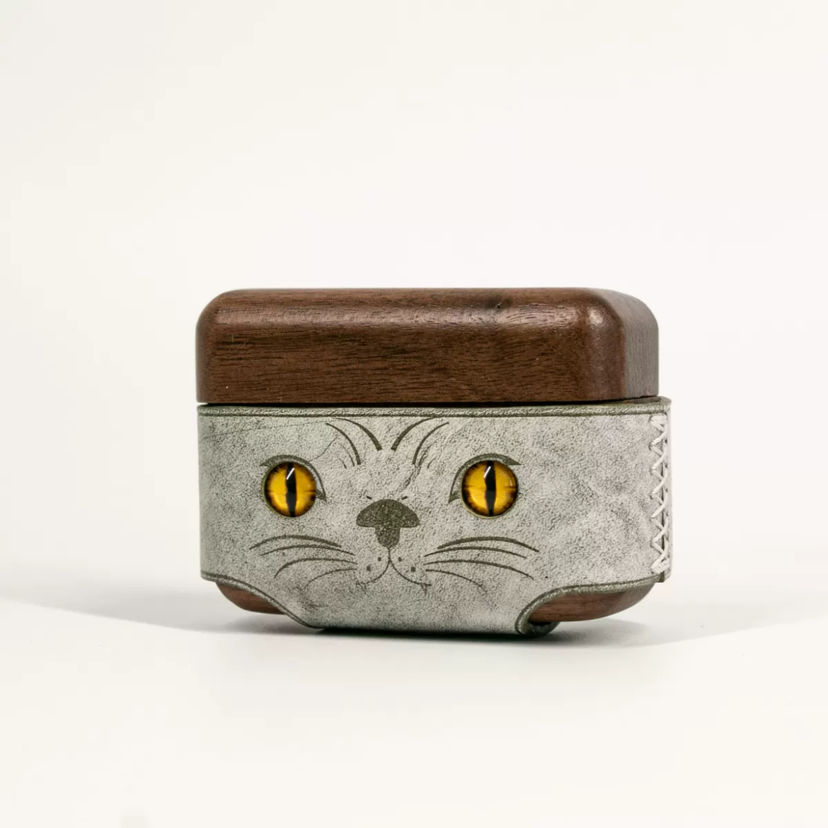 Personalised Leather Cat Airpod Case, Custom Name Airpods Pro Case,Unique Gift,Birthday Gifts,Anniversary Gifts